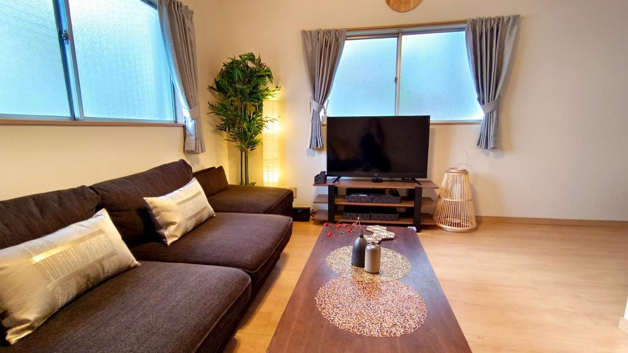 Tsukiyume Kan - House With Parking, 10Mins To Usj, Tennoji, Namba Осака Экстерьер фото
