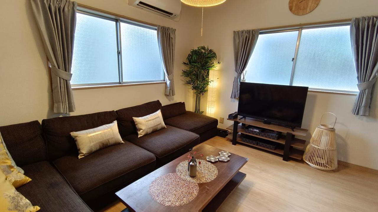 Tsukiyume Kan - House With Parking, 10Mins To Usj, Tennoji, Namba Осака Экстерьер фото